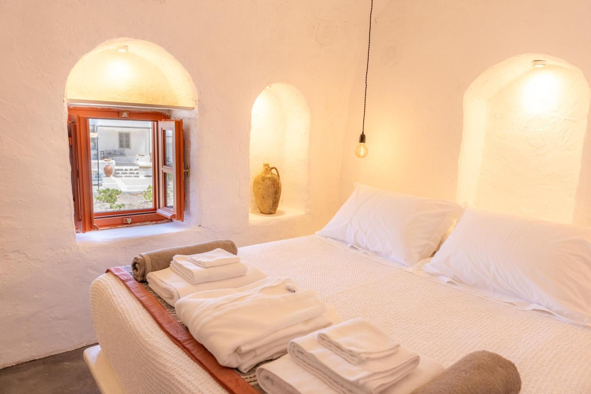 فندق Santa Irini Retreat ثيراسيا المظهر الخارجي الصورة